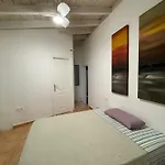 Cool 4-bedroom With Sea Views