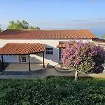 Βίλα Cool 4-bedroom With Sea Views Tijoco de Abajo