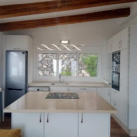 Cool 4-bedroom With Sea Views 빌라 Tijoco de Abajo