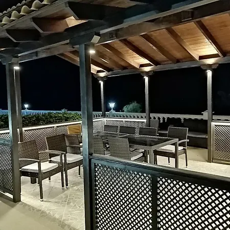 4-bedroom With Cool Sea Views * Тихоко-де-Абахо