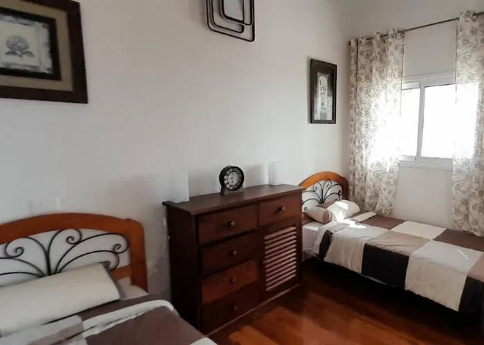 וילה Cool 4-bedroom With Sea Views *