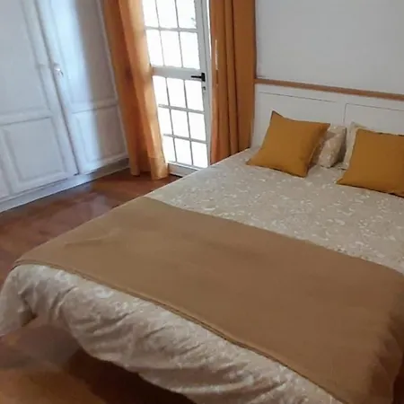 Cool 4-bedroom With Sea Views