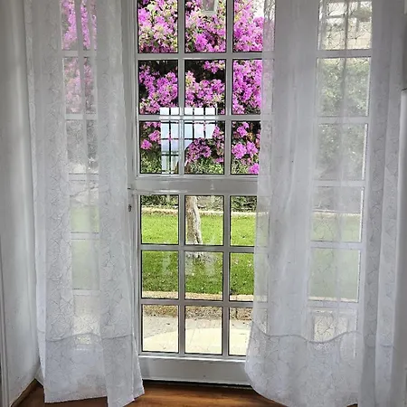 Cool 4-bedroom With Sea Views Willa