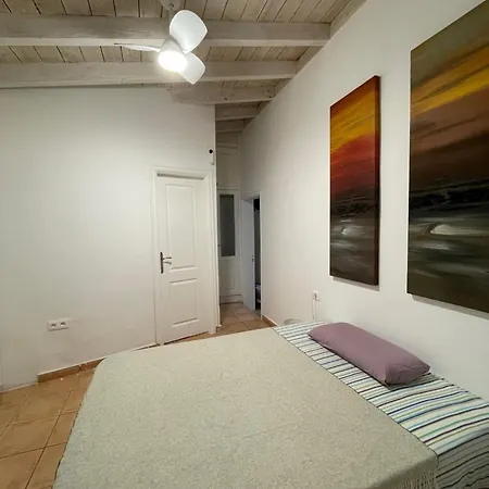 4-bedroom With Cool Sea Views Willa